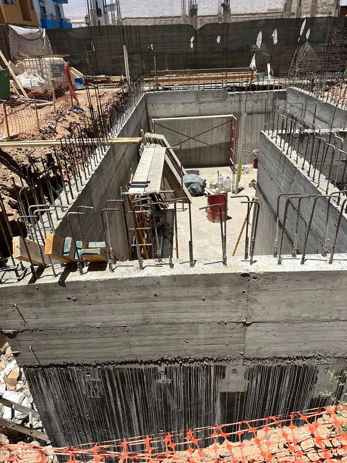 Cimentación y estructura de hormigón armado